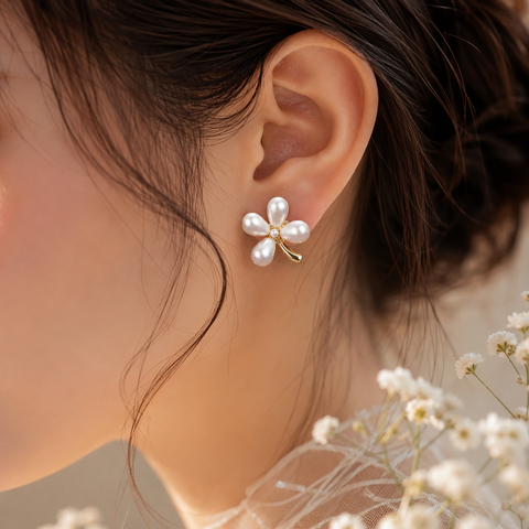 Elegant Pearl Blossom Stud Earrings – Timeless Floral Design
